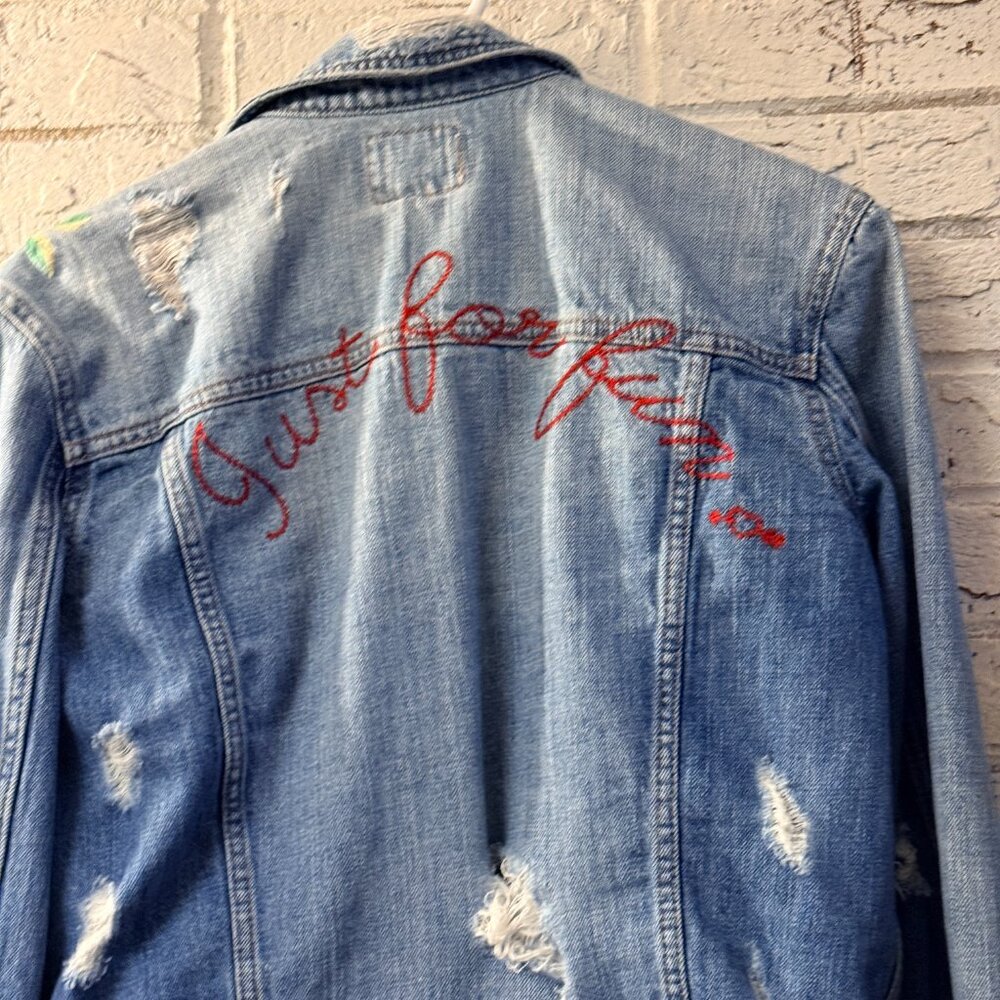 American Eagle Embroidered Denim Jacket Distressed Floral Jean Jacket - Picture 9 of 12